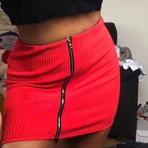 Red Skirt !!